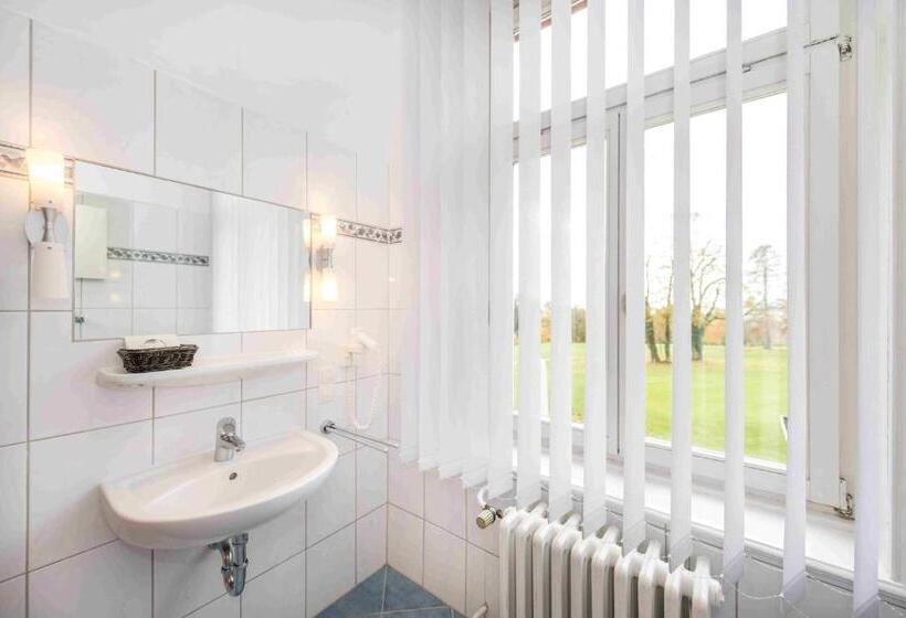 标准三人间, Golfhotel Denzerheide