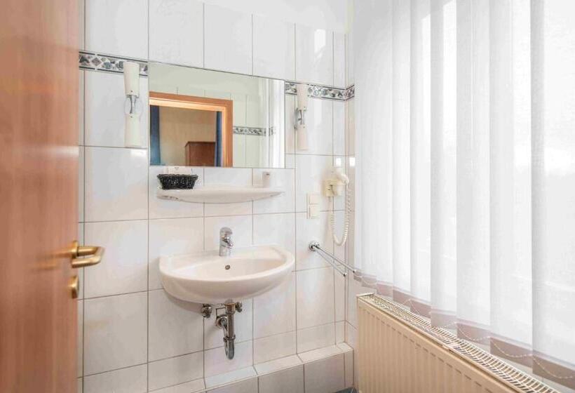 标准三人间, Golfhotel Denzerheide