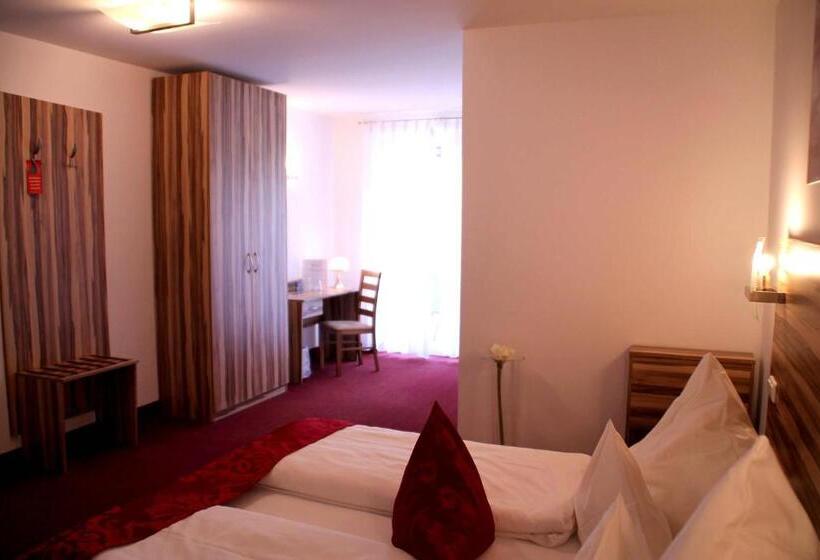 חדר דלוקס עם מרפסת טרסה, Bruckertshof