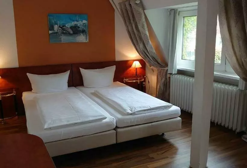 Standard-huone, Burgstuben