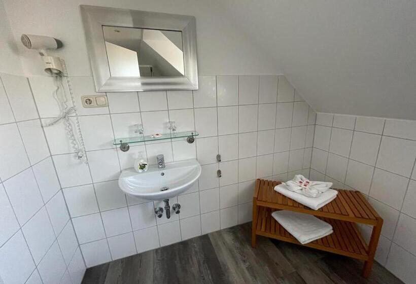 اتاق استاندارد سه نفره, Casa Verde