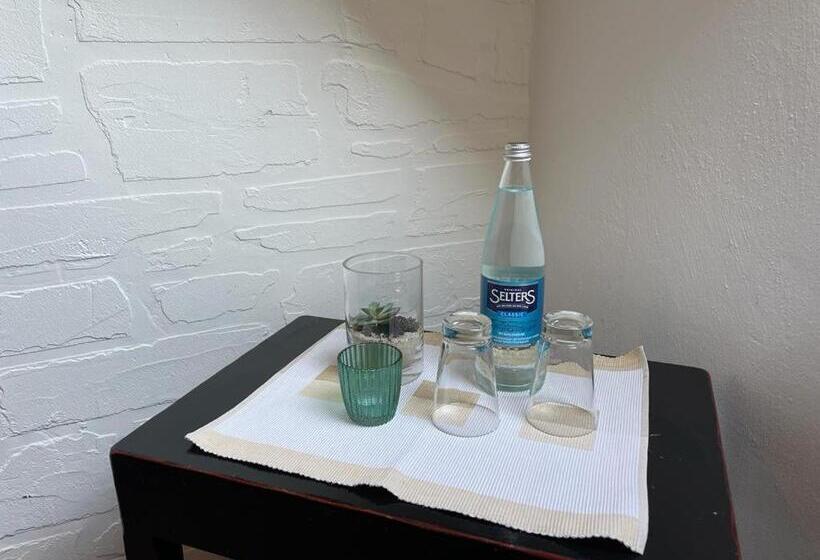 اتاق استاندارد سه نفره, Casa Verde