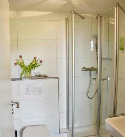 Quarto Estandar com Sacada, & Chalets Herrihof