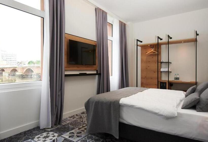 اتاق لوکس با تخت بزرگ, Coffee Fellows Hotel Trier
