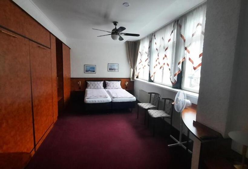 4인용 스탠다드 룸, Corveyer Hof