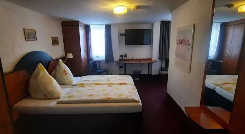 Standard Triple Room, Corveyer Hof