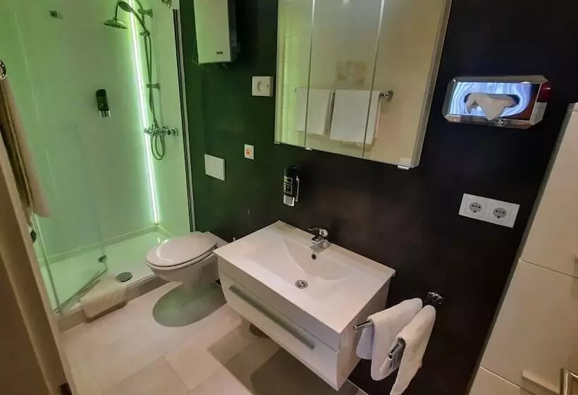 Standard Triple Room, Corveyer Hof