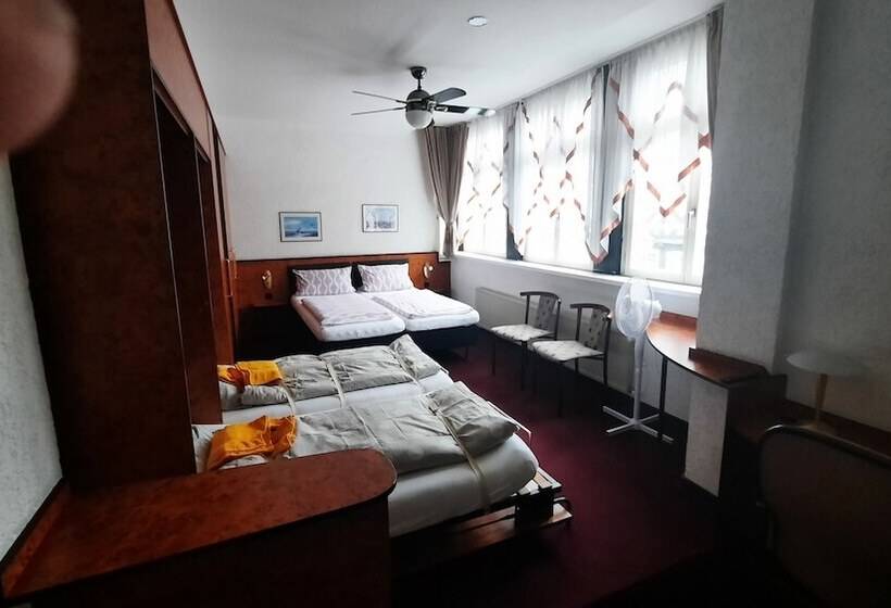 4인용 스탠다드 룸, Corveyer Hof