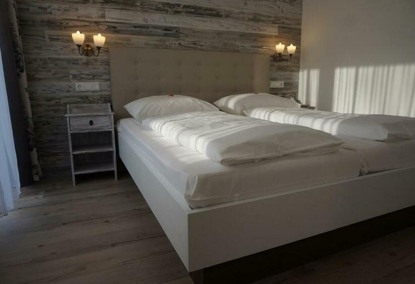 스위트, Diana Garni