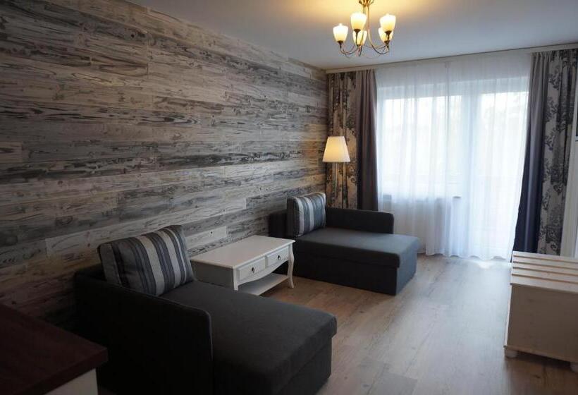 스위트, Diana Garni