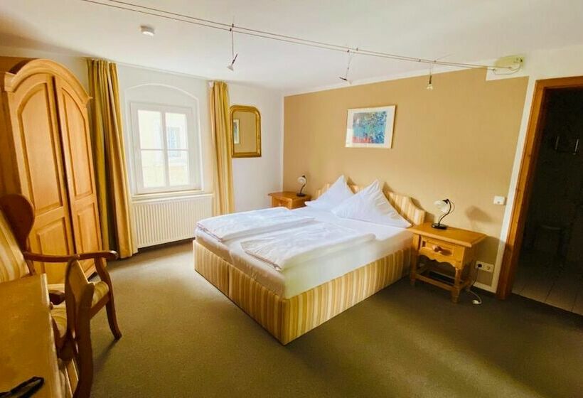 Номер Стандарт, Erbgericht