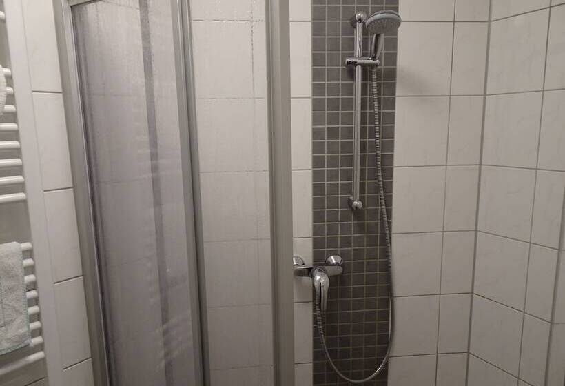 家庭间, Gastehaus Grupello