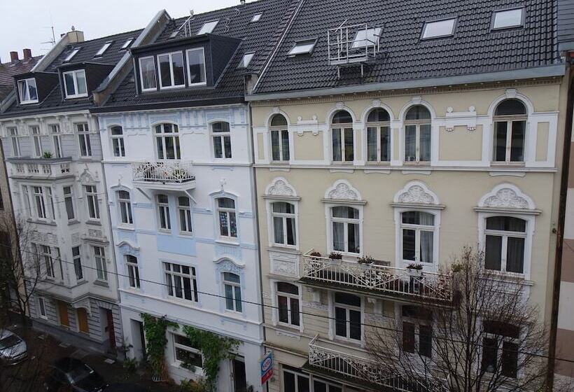 标准单人间, Gastehaus Grupello