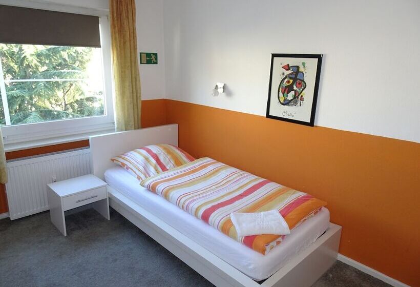 标准单人间共用浴室, Gastehaus Grupello