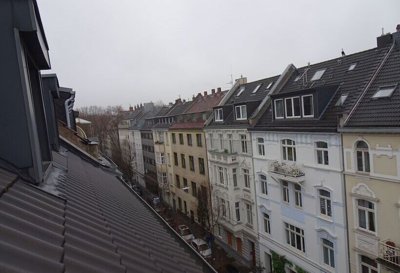 带共用浴室的标准房间, Gastehaus Grupello