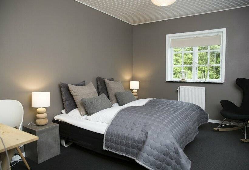 标准间, Gl. Brydegaard