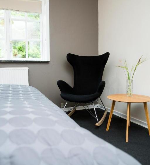 标准间, Gl. Brydegaard