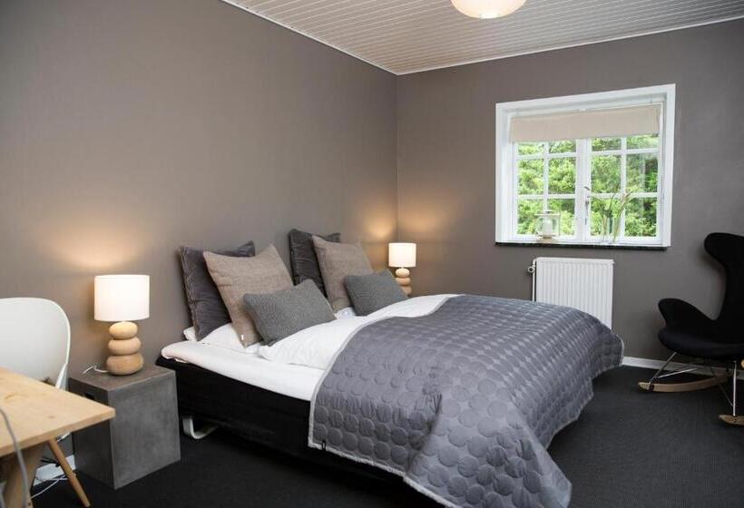 标准间, Gl. Brydegaard