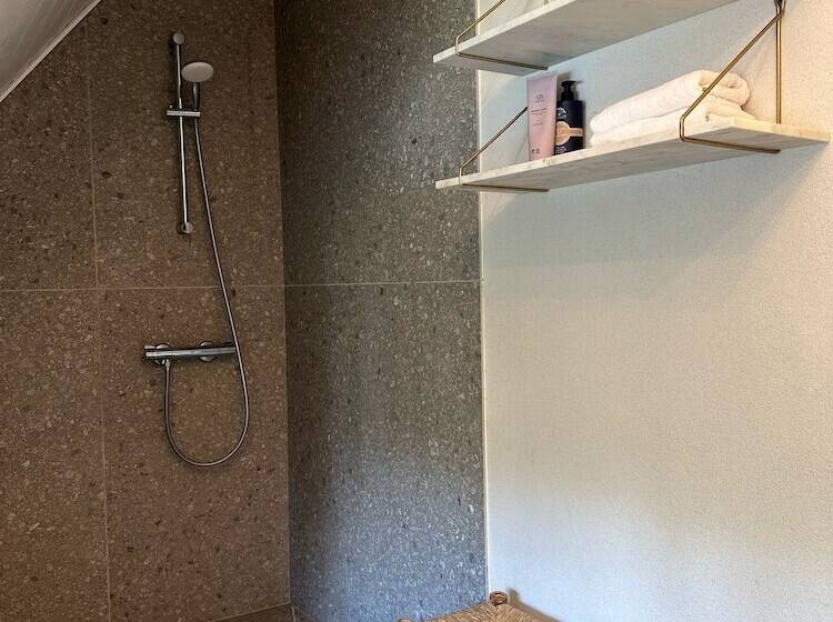 带共用浴室的标准房间, Gl. Brydegaard