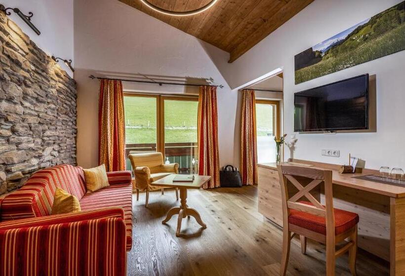 סוויטה דלוקס, Hindenburglinde