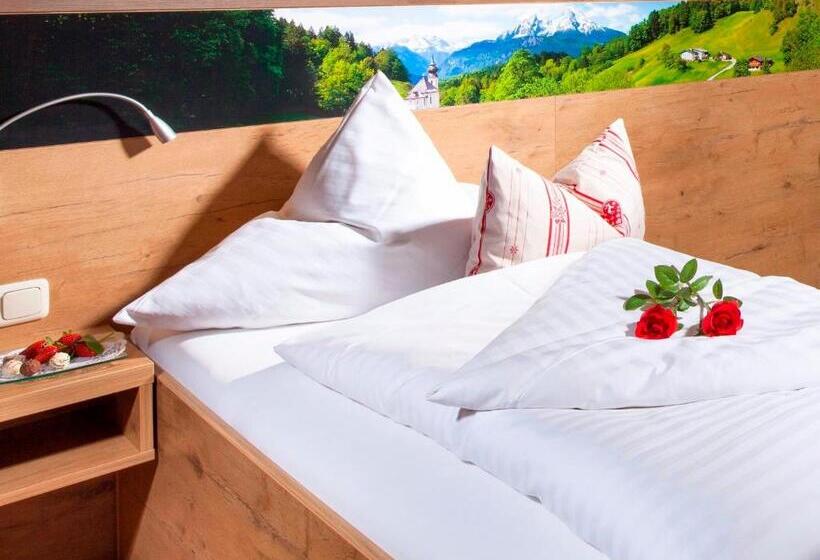 חדר קומפורט יחיד, Hindenburglinde