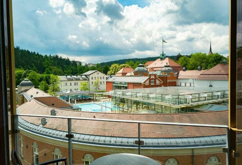 غرفة قياسية, Konig Albert