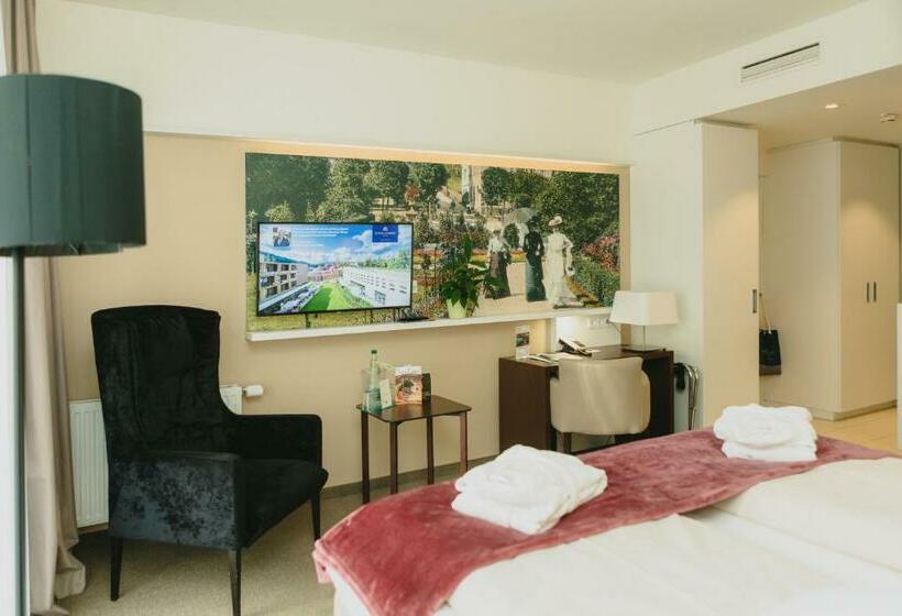 غرفة قياسية, Konig Albert