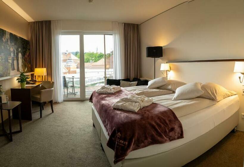 غرفة قياسية, Konig Albert