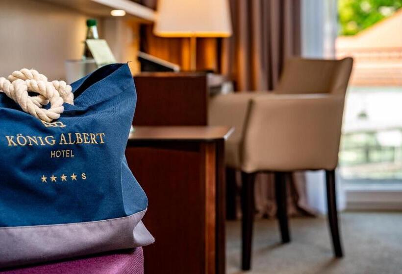 غرفة قياسية, Konig Albert