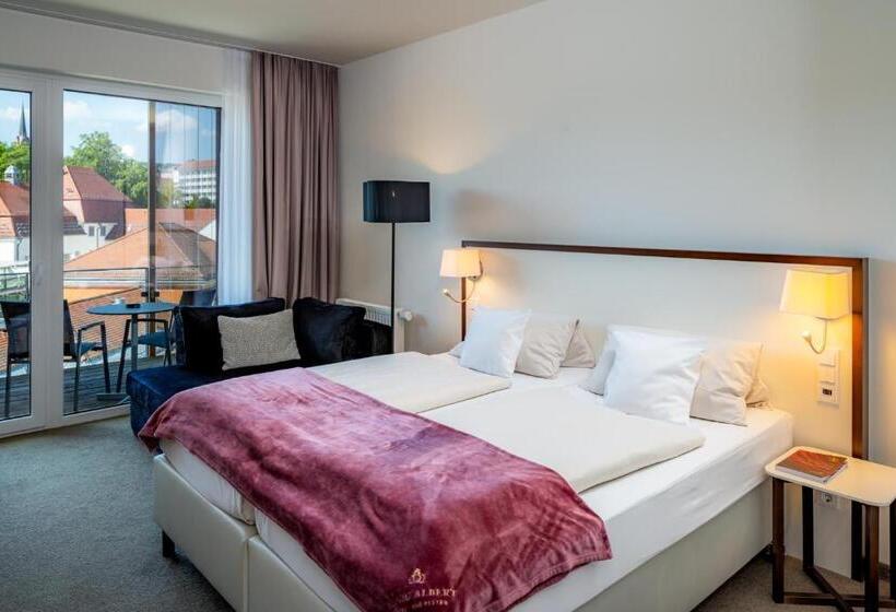 غرفة قياسية, Konig Albert