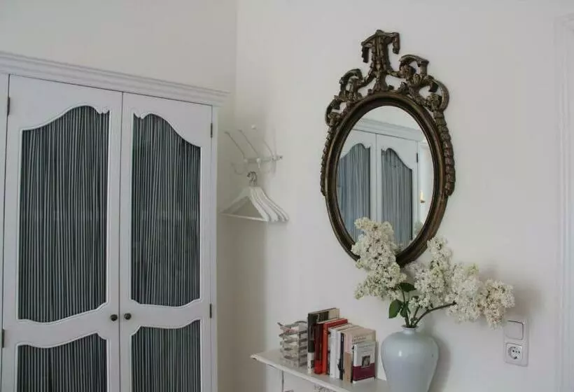 Standard-huone, Lili Marleen