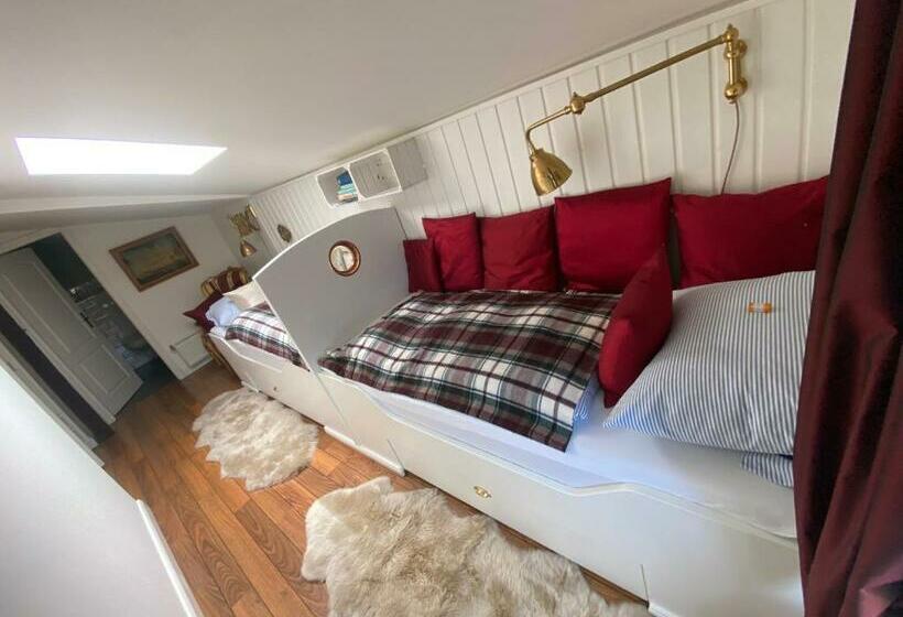 חדר סטנדרט עם מרפסת, Lili Marleen