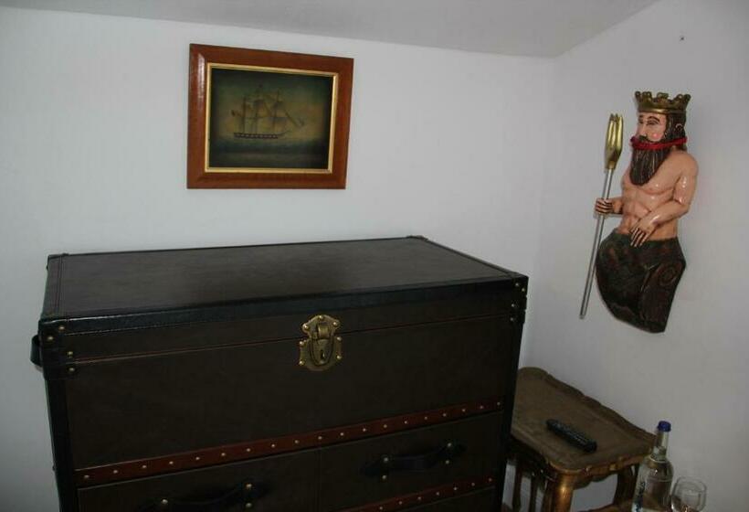 חדר סטנדרט עם מרפסת, Lili Marleen