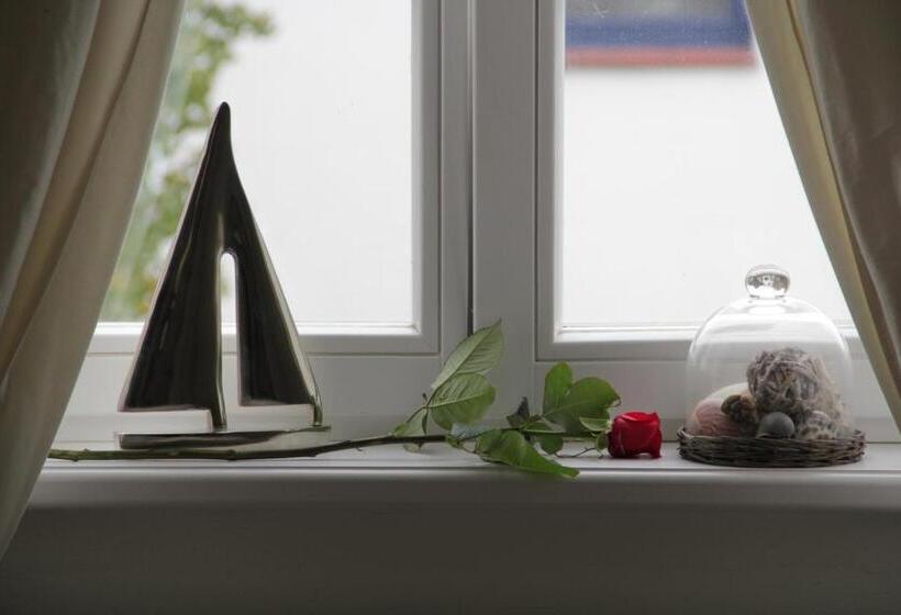 חדר סטנדרט, Lili Marleen