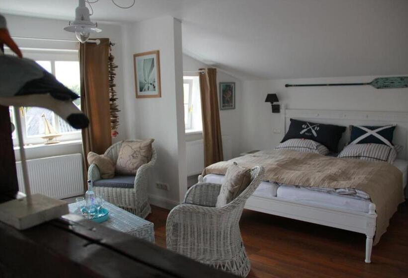 חדר משפחתי, Lili Marleen