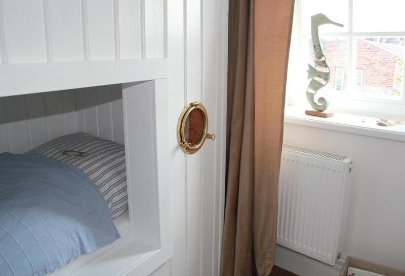 חדר משפחתי, Lili Marleen