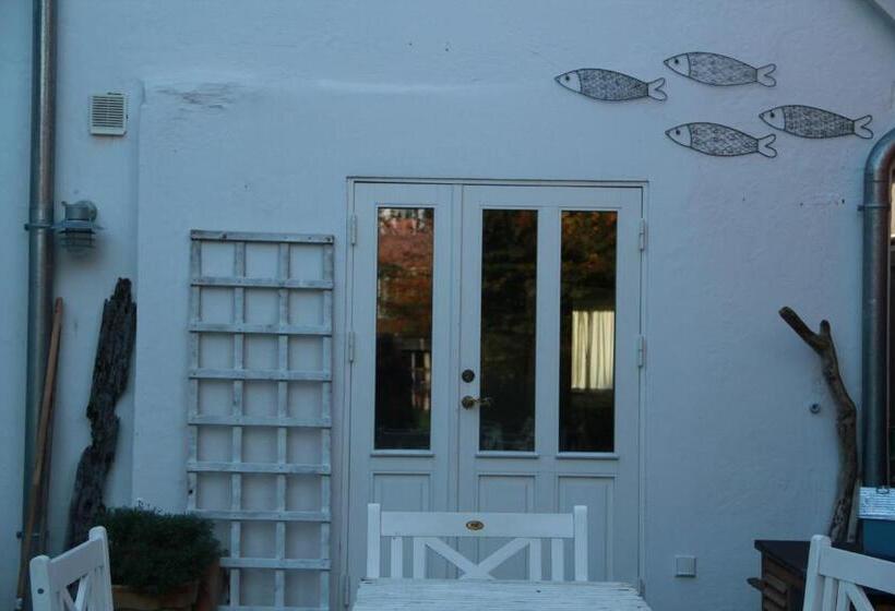 בית, חדר שינה 1, Lili Marleen