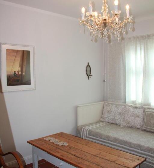 בית, חדר שינה 1, Lili Marleen