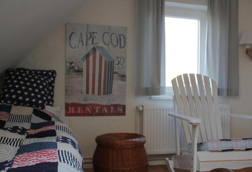 דירת משפחה, Lili Marleen