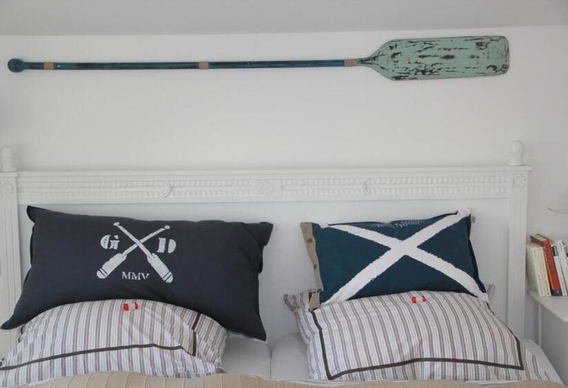 חדר משפחתי, Lili Marleen