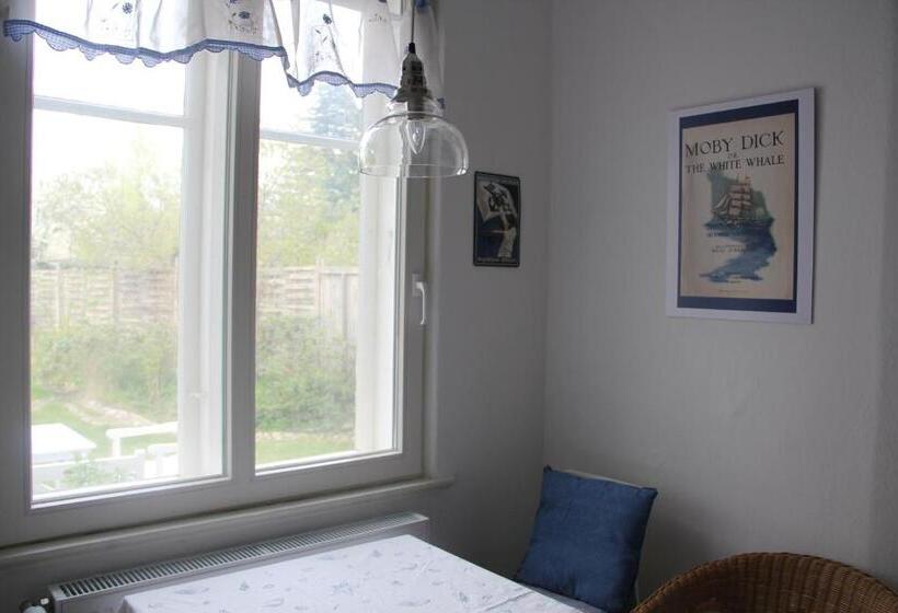 בקתה, Lili Marleen