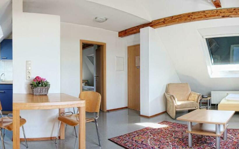 Студия Стандарт, Milchhof Apartments Aschaffenburg