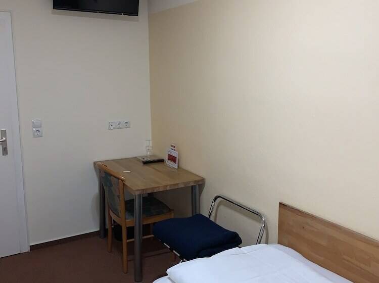 스탠다드 싱글 룸, National