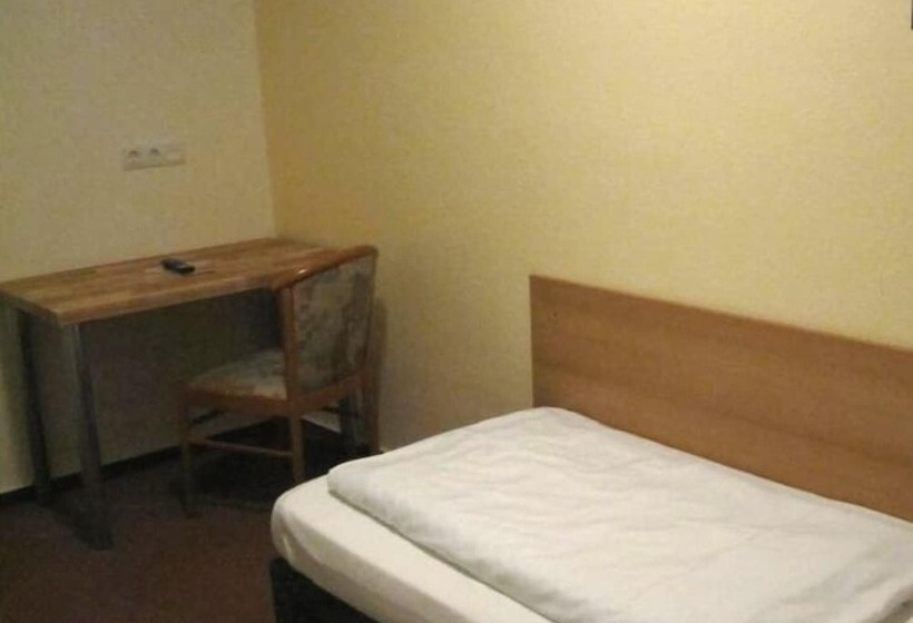 스탠다드 싱글 룸, National