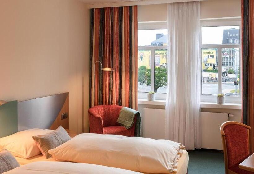 غرفة قياسية, Neustadter Hof