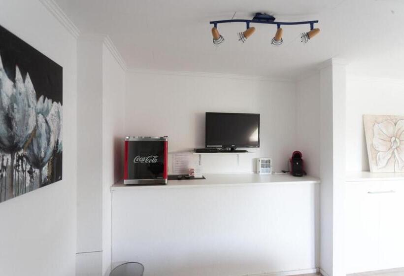 スタンダードトリプルルーム, Oberkasseler Hof Bonn