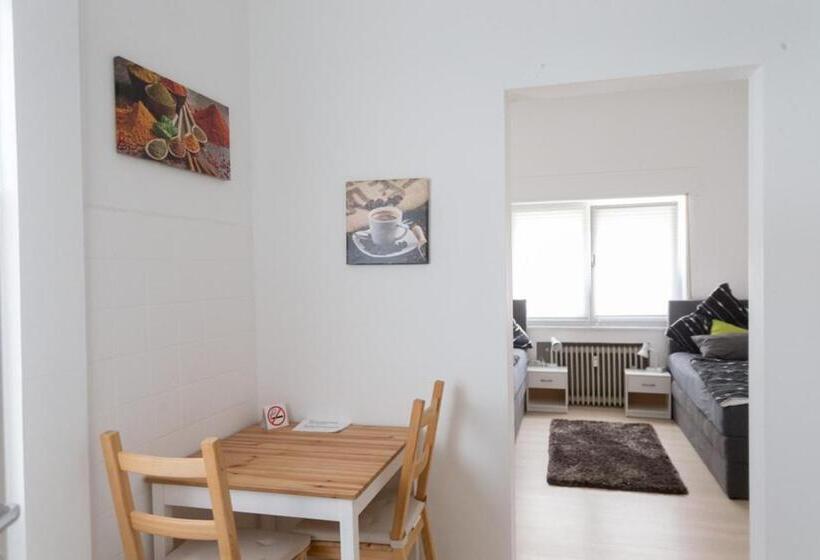 １階の１ベッドルームアパートメント, Oberkasseler Hof Bonn