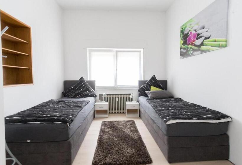 １階の１ベッドルームアパートメント, Oberkasseler Hof Bonn