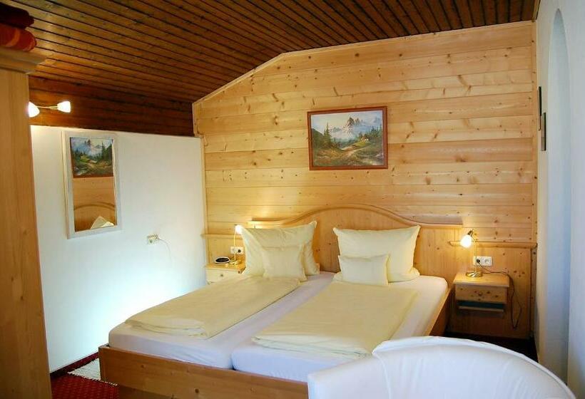 Номер Стандарт с Балконом, Pension   Heidelberg