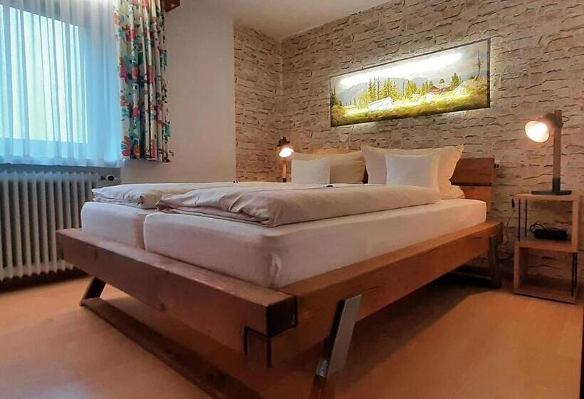 Номер Стандарт, Pension   Heidelberg